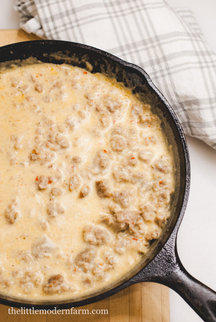 Sausage gravy in a cast iron skillet 