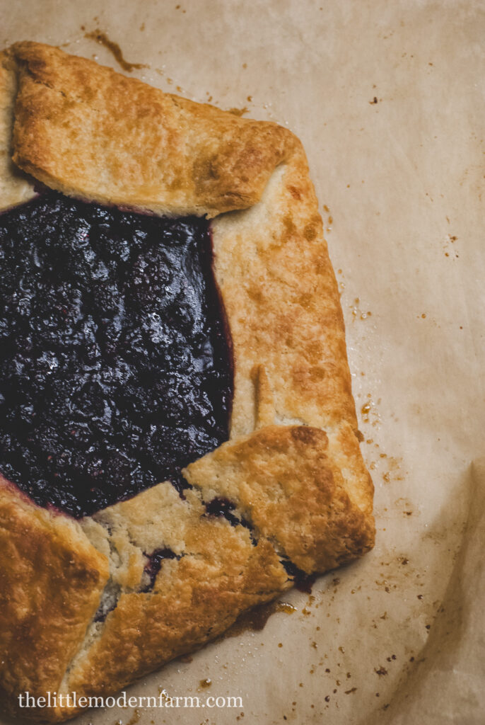 galette with parchment in background